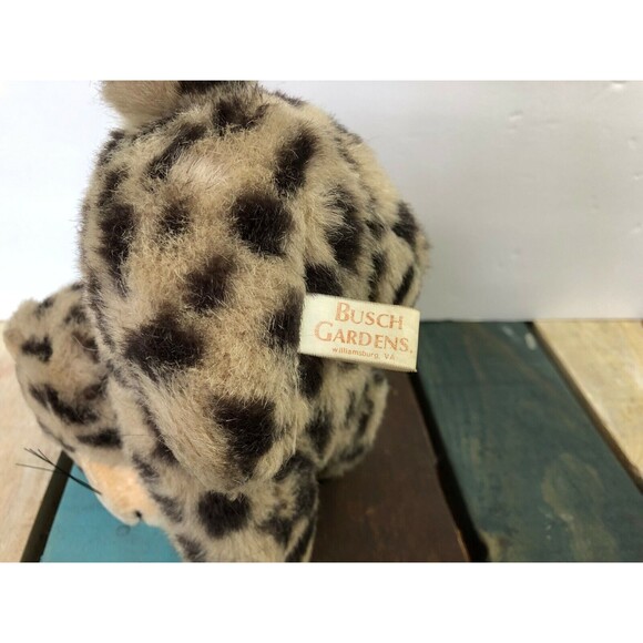 Vintage Busch Gardens Leopard Stuffed Plush Animal 9" long 6" tall - Picture 4 of 4
